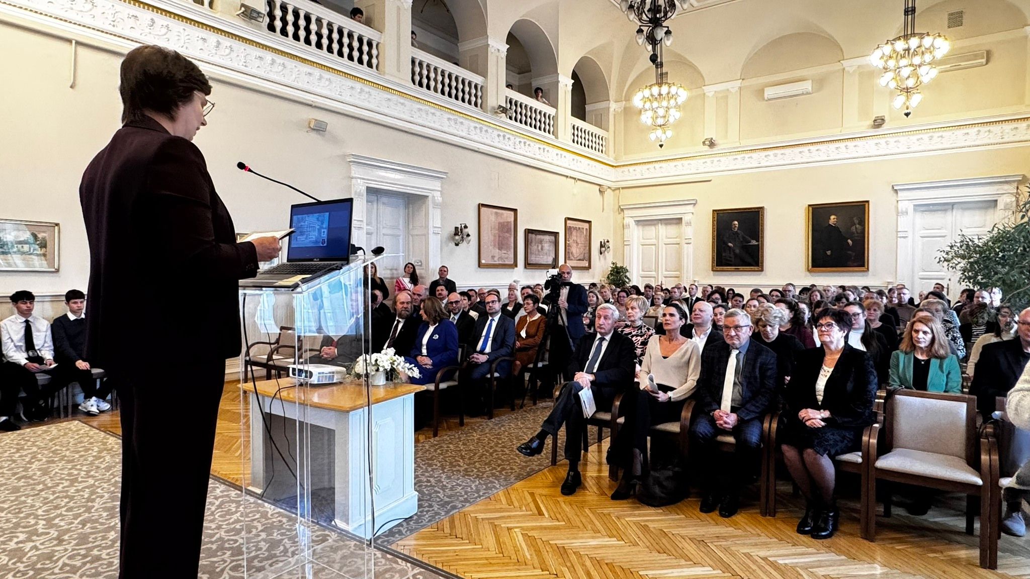 Pedagógus konferencia Cegléden