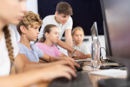 Tavaszi témahetek a szakképzésben 